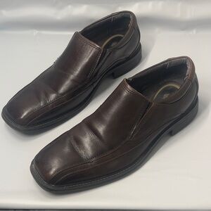 DOCKERS Men’s 8 Brown Slip On Shoe
